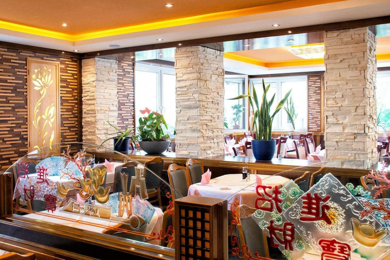 Gaststaette Lin Garden 호텔 Untergruppenbach 외부 사진