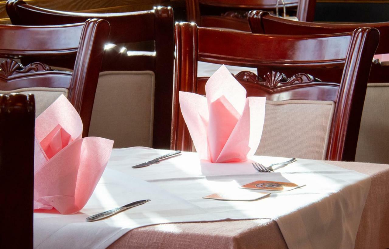 Gaststaette Lin Garden 호텔 Untergruppenbach 외부 사진